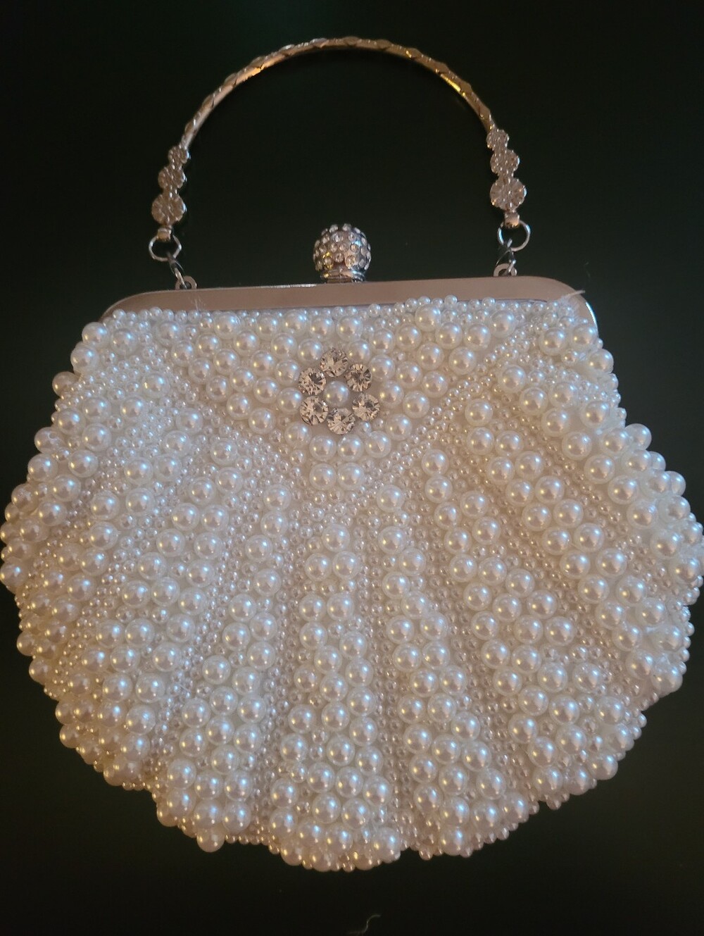 Elegant Pearl-Embellished Shell Evening Bag - White